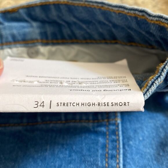 NWT BP. Plus Button Front High Rise Denim Short - Picture 5 of 6